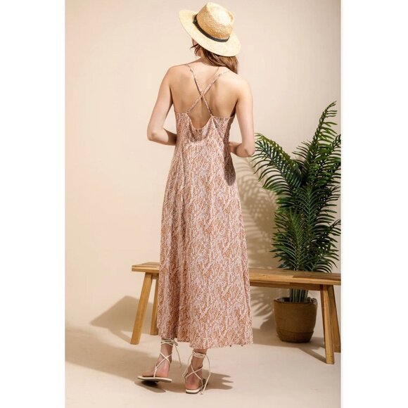 Loveriche Midi Dress - Picture 2 of 4